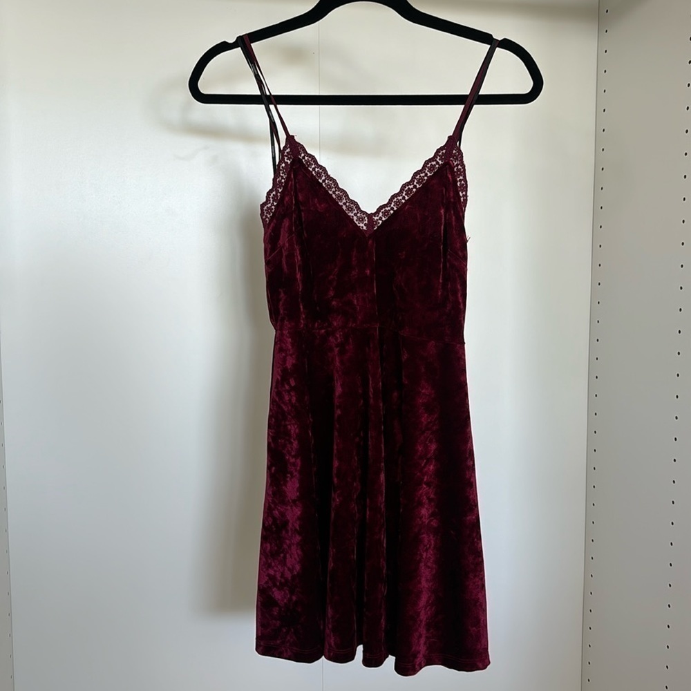 Red Velvet Mini Dress Size Small - Picture 4 of 4